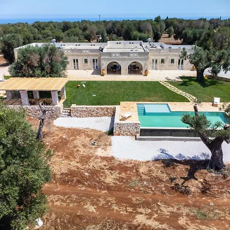 Masseria ,tenuta Torre Giannotti Carovigno