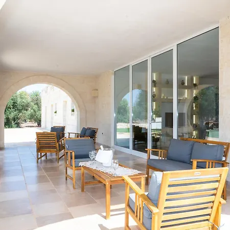 Masseria ,tenuta Torre Giannotti * Carovigno